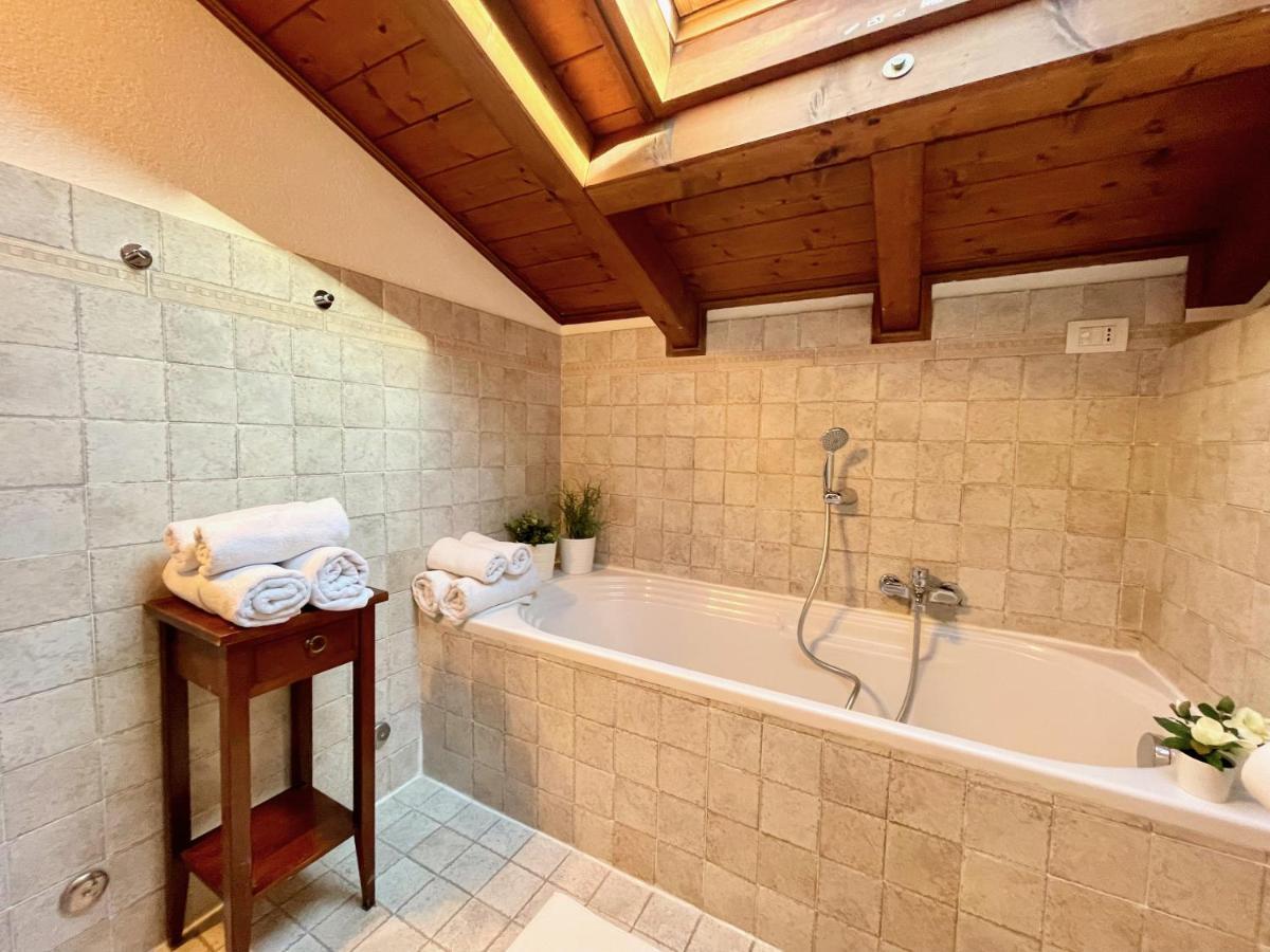 Appartamenti Casa Lory Bellagio Bagian luar foto