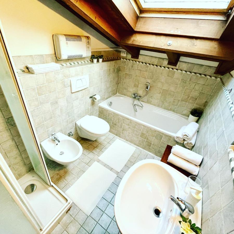 Appartamenti Casa Lory Bellagio Bagian luar foto